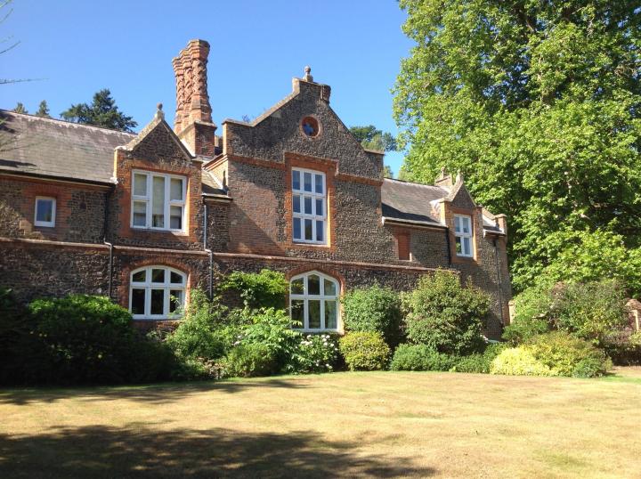 Picture of Albury Park Mansion